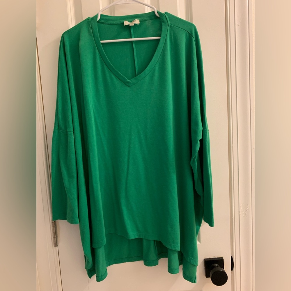 Oversized jersey knit green top